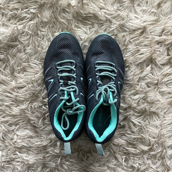 Magellan Hiking Shoes EUC - Picture 7 of 9